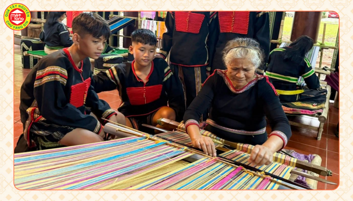 5 NÉT ĐẸP CỦA NGHỀ DỆT THỔ CẨM Ở TÂY NGUYÊN - PHẦN 2